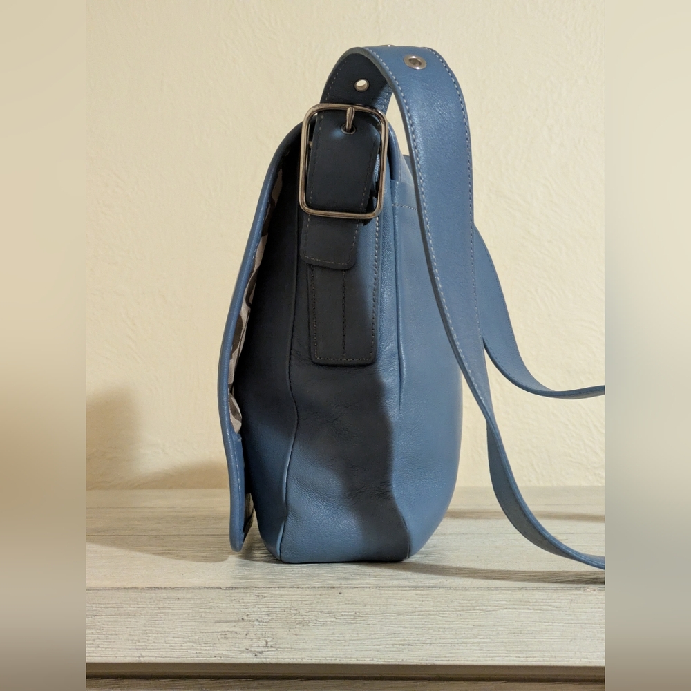 Coach Vintage 9335 Legacy Beautiful Studio Bag in Periwinkle Blue - Picture 3 of 14